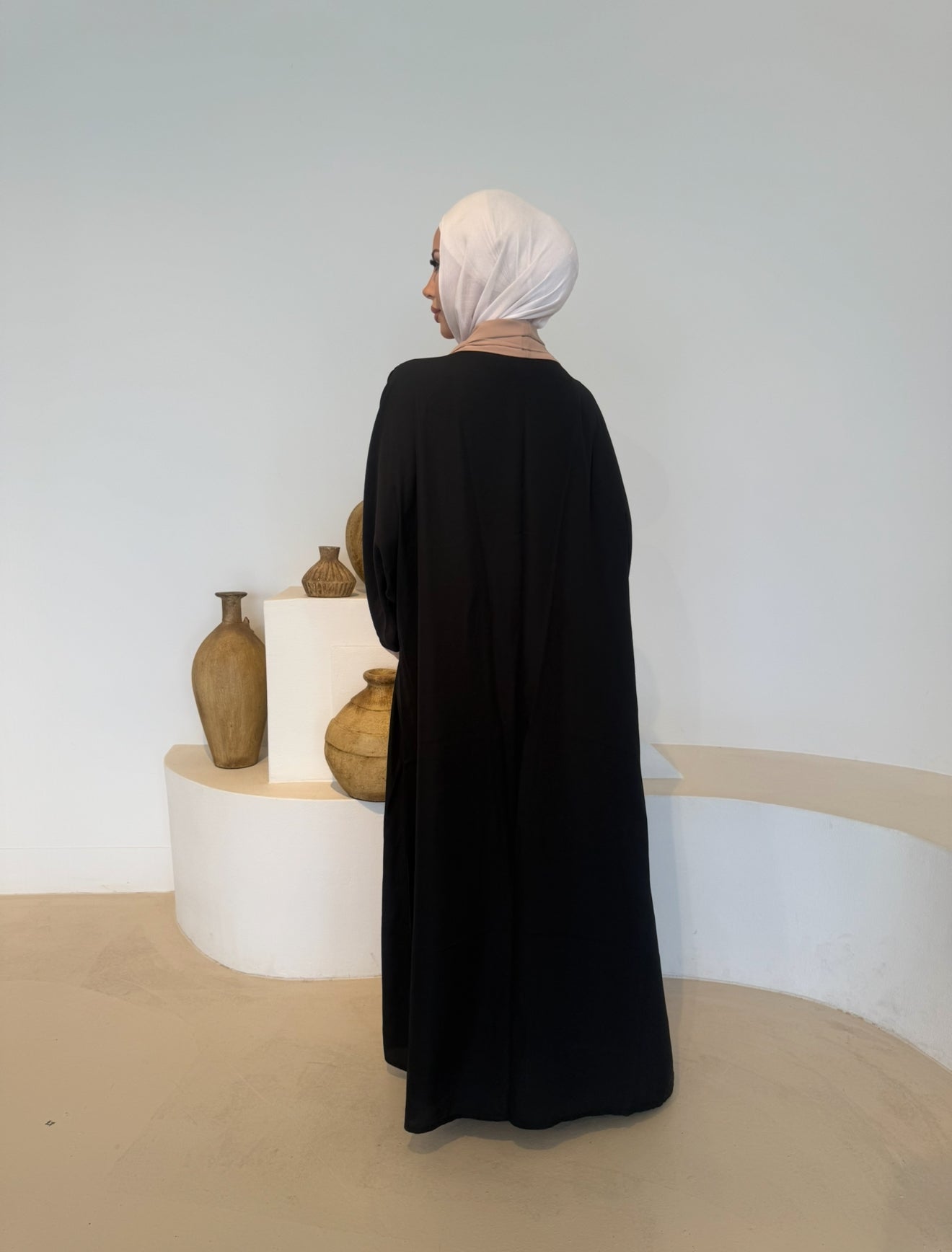 Elegance Contrast Open Abaya