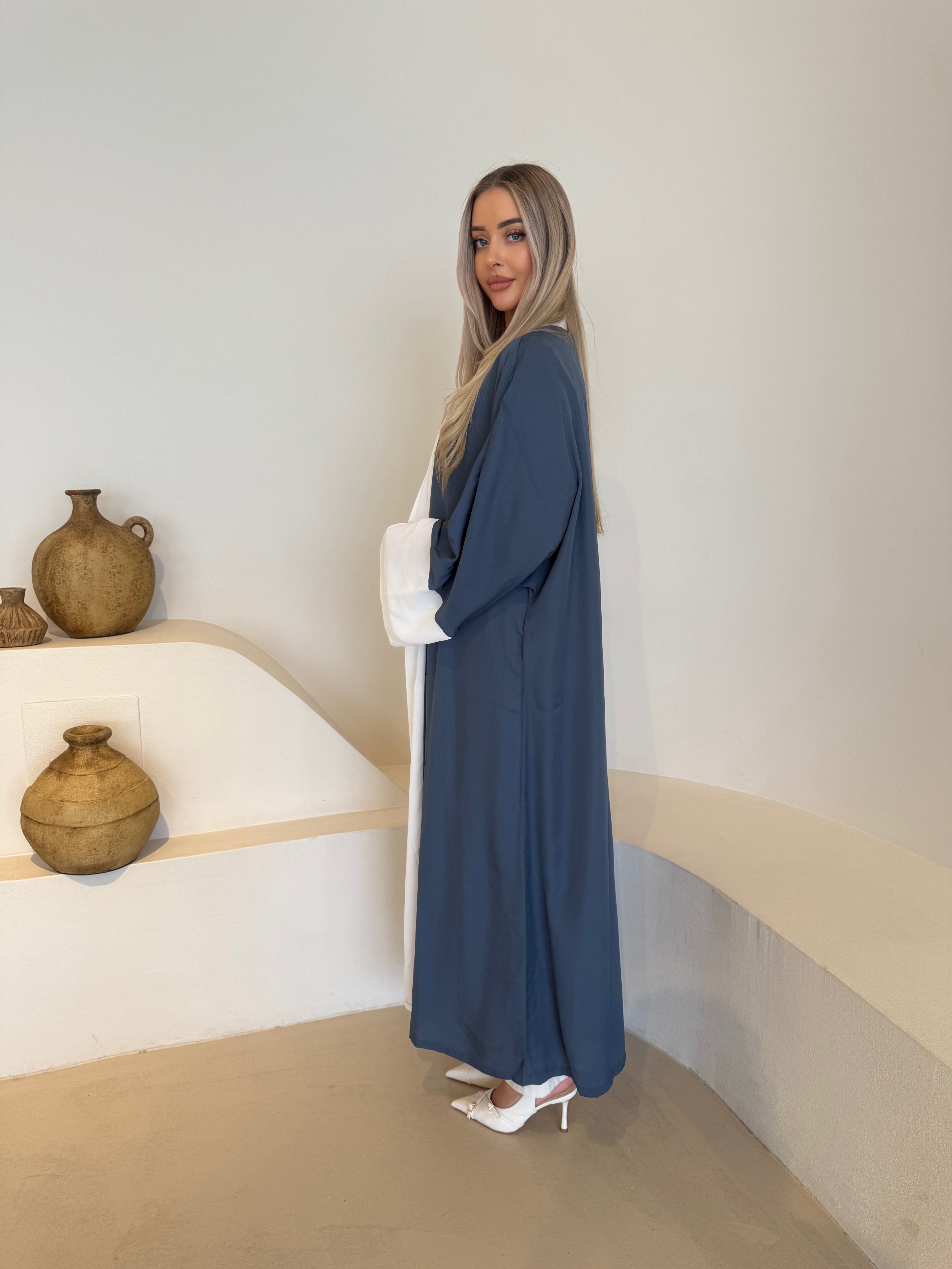Elegance Contrast Open Abaya