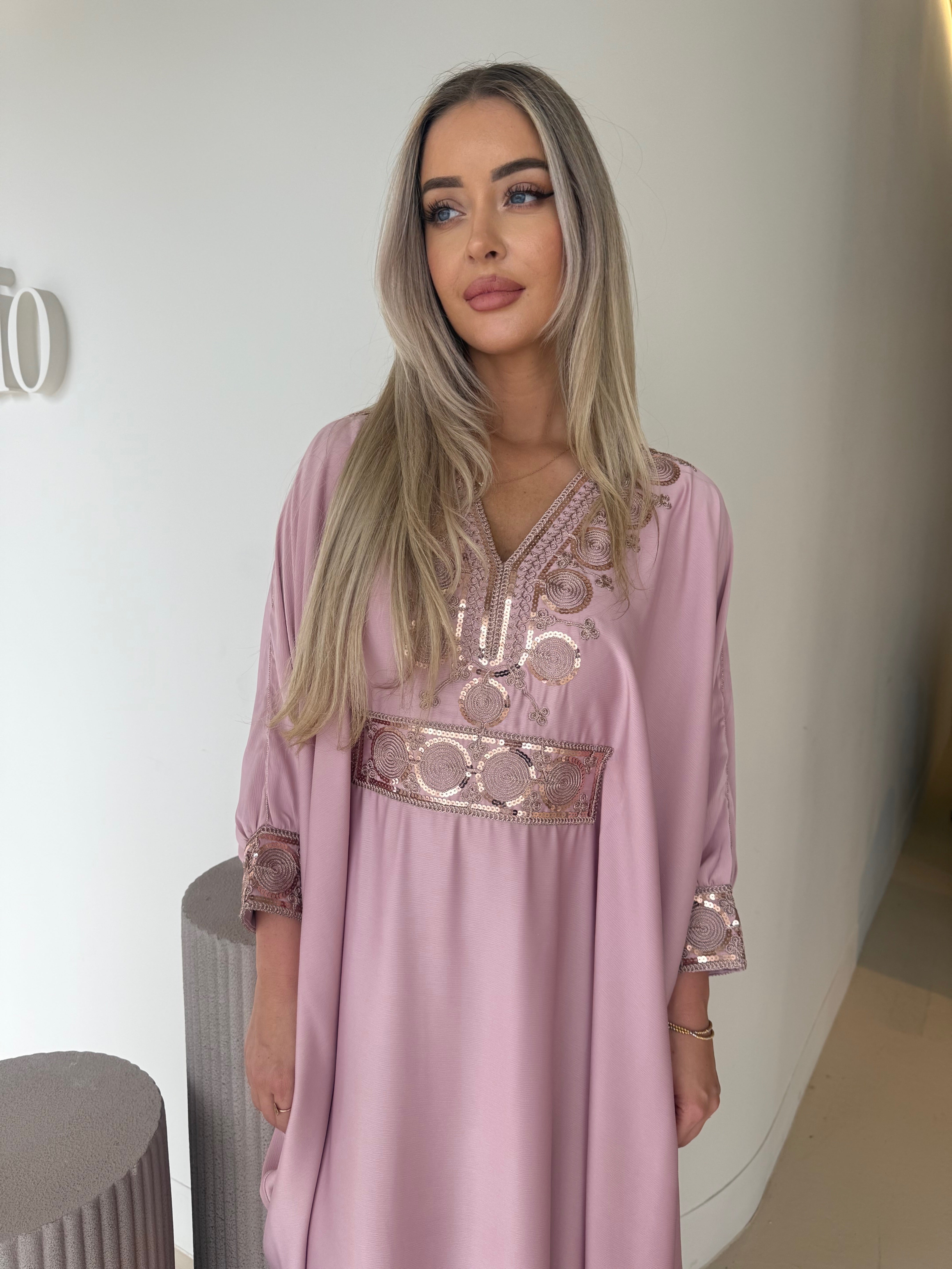 Raya kaftan